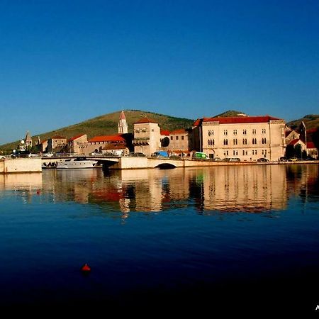 Apartments Luki Trogir Eksteriør billede