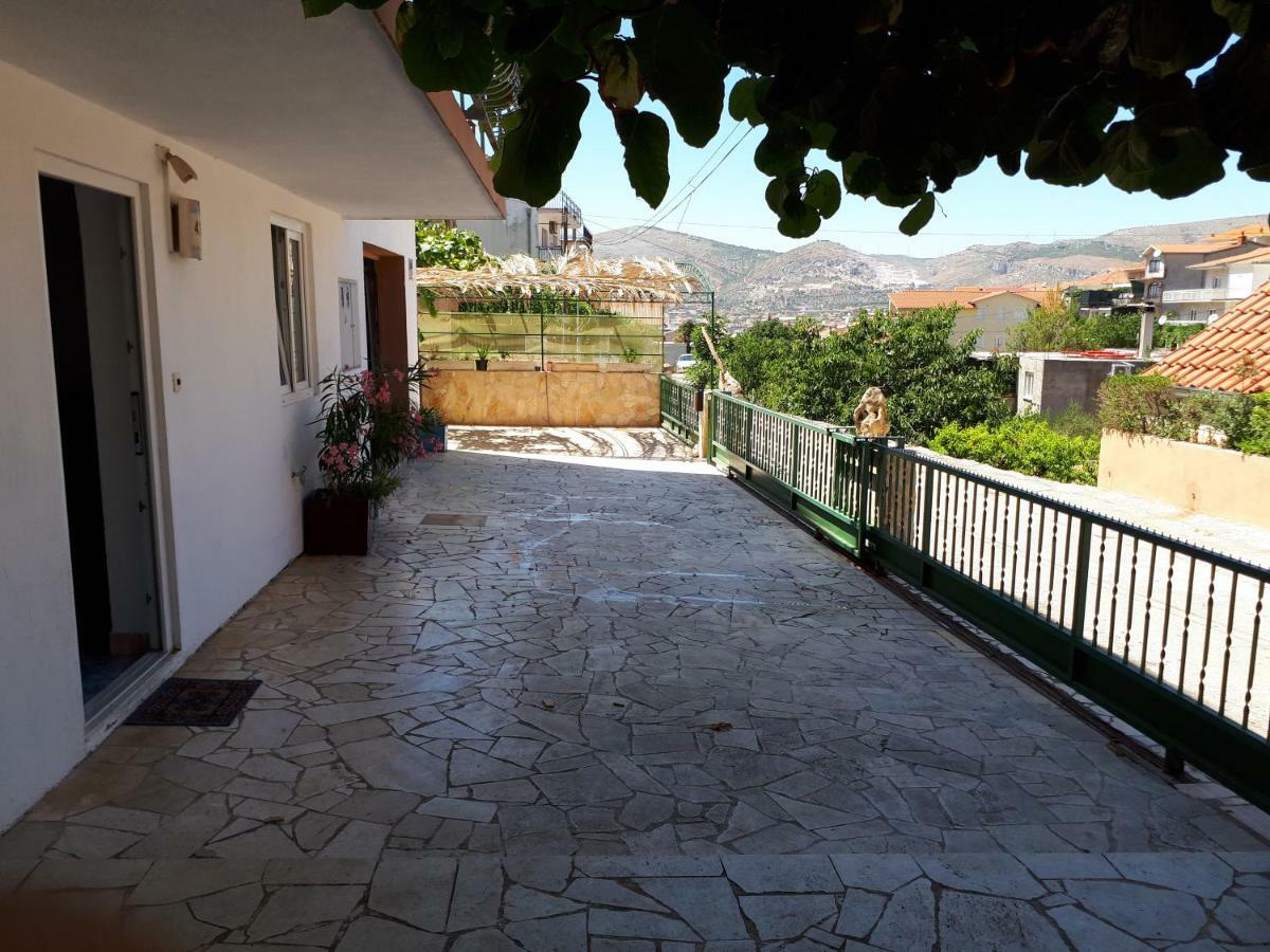 Apartments Luki Trogir Eksteriør billede