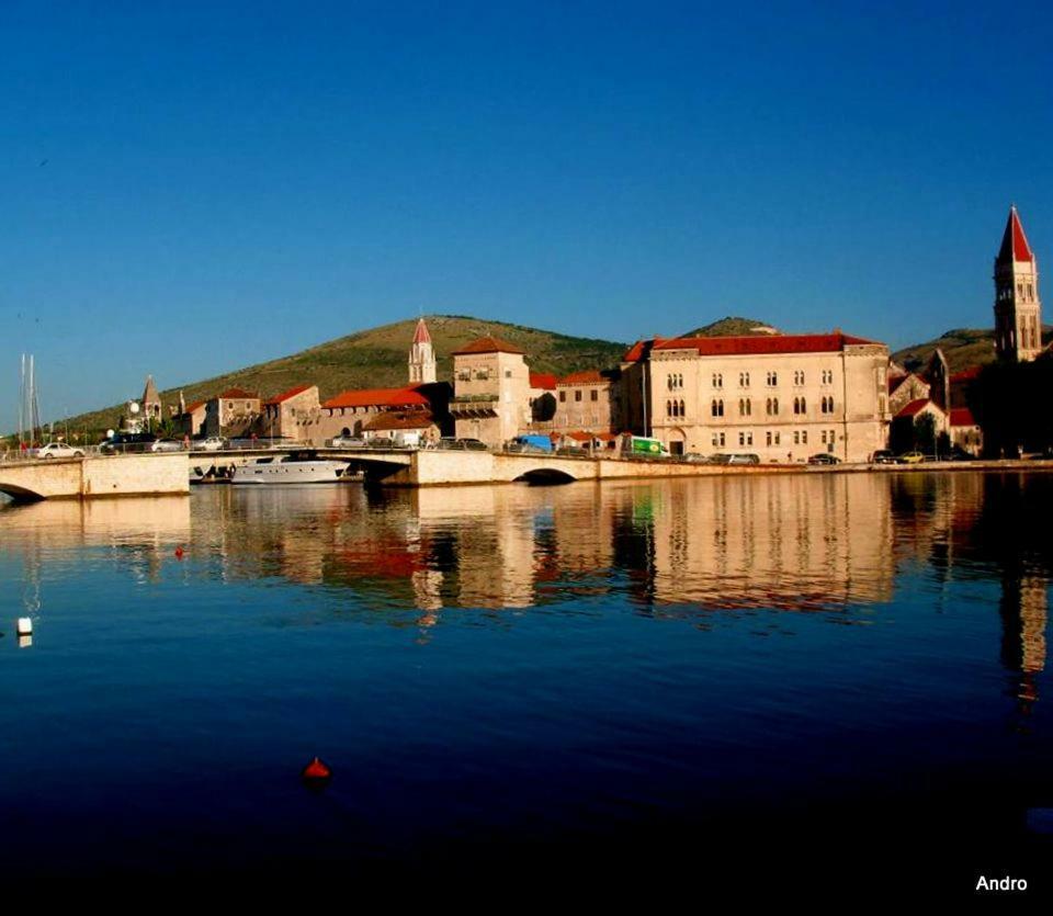 Apartments Luki Trogir Eksteriør billede