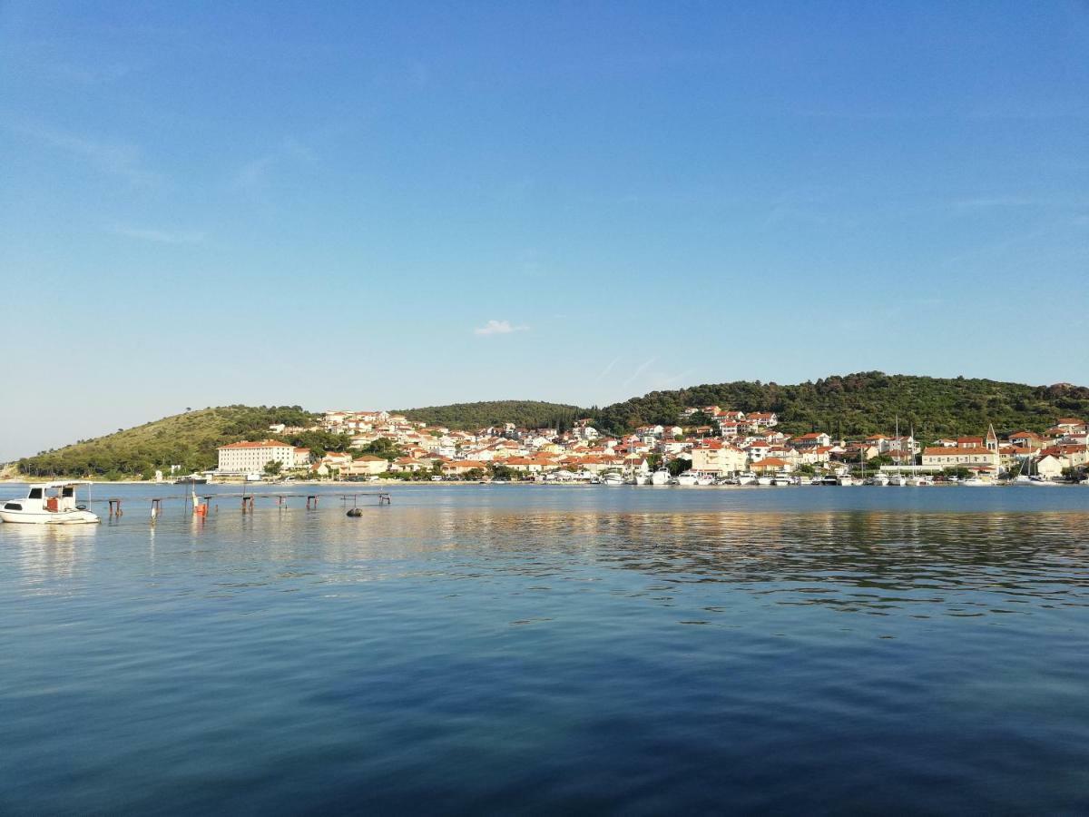 Apartments Luki Trogir Eksteriør billede