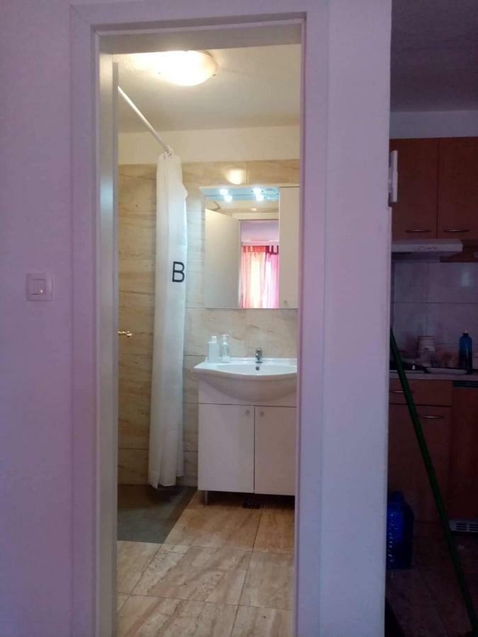 Apartments Luki Trogir Eksteriør billede