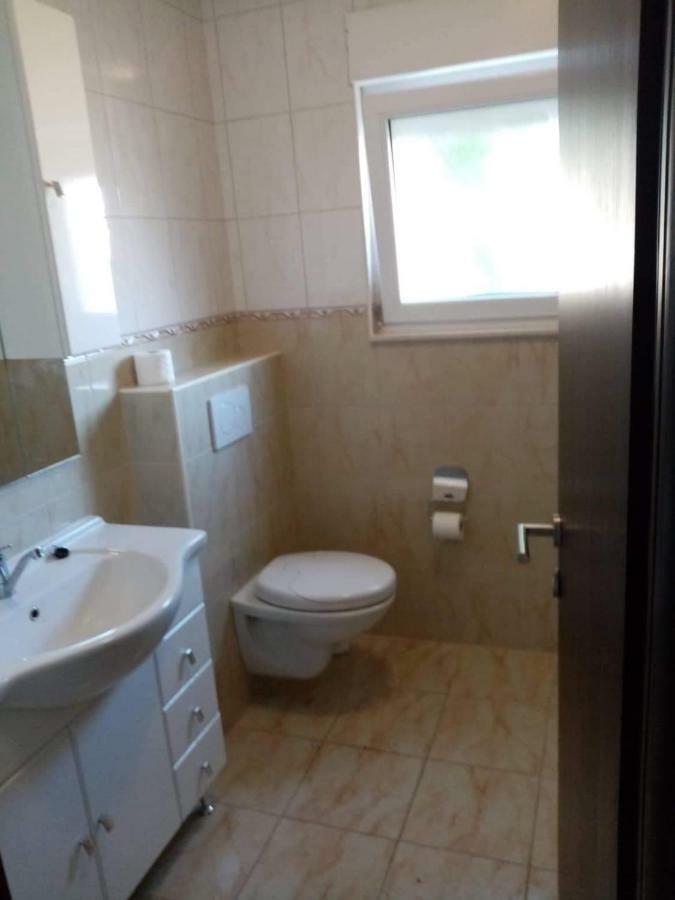 Apartments Luki Trogir Eksteriør billede