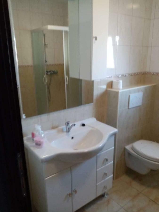 Apartments Luki Trogir Eksteriør billede